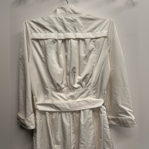 Romeo + Juliet Couture White Trench Coat Belt Big Buttons Pockets Size Small - Picture 8 of 11